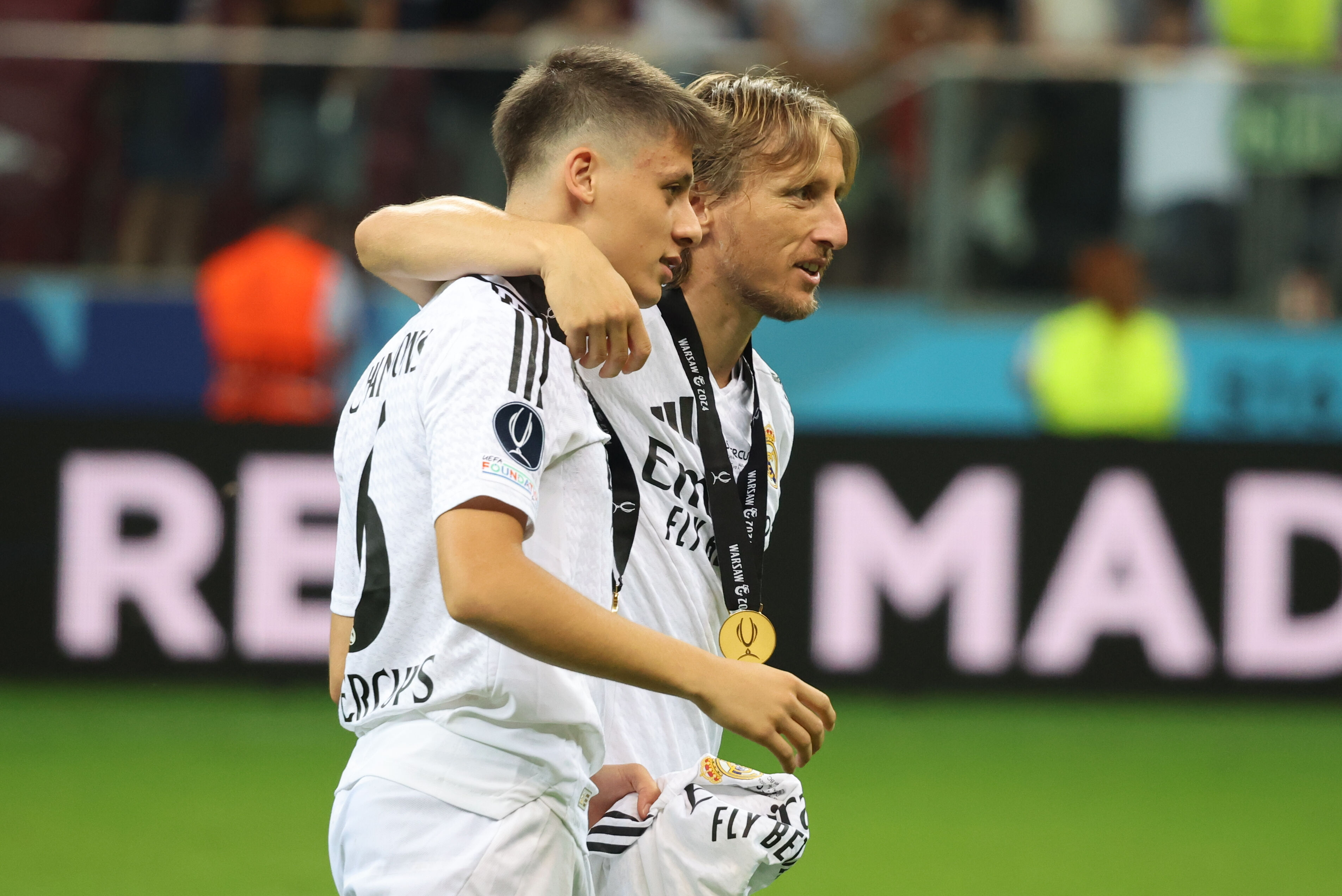 Real Madrid'de şans bulamayan Arda Güler Liverpool'a imza atacak! Tam 70 milyon euro... Real Madrid'de şans bulamayan Arda Güler Liverpool'a imza atacak! Tam 70 milyon euro... - 4. Resim