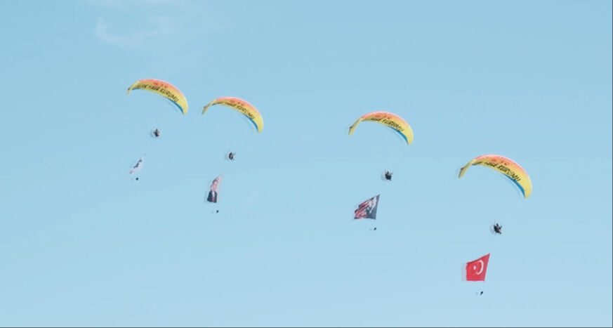 Türk Hava Kurumu'ndan paramotor şovu! Fethiye'de TUSAŞ için uçtular Türk Hava Kurumu'ndan paramotor şovu! Fethiye'de TUSAŞ için uçtular - 2. Resim