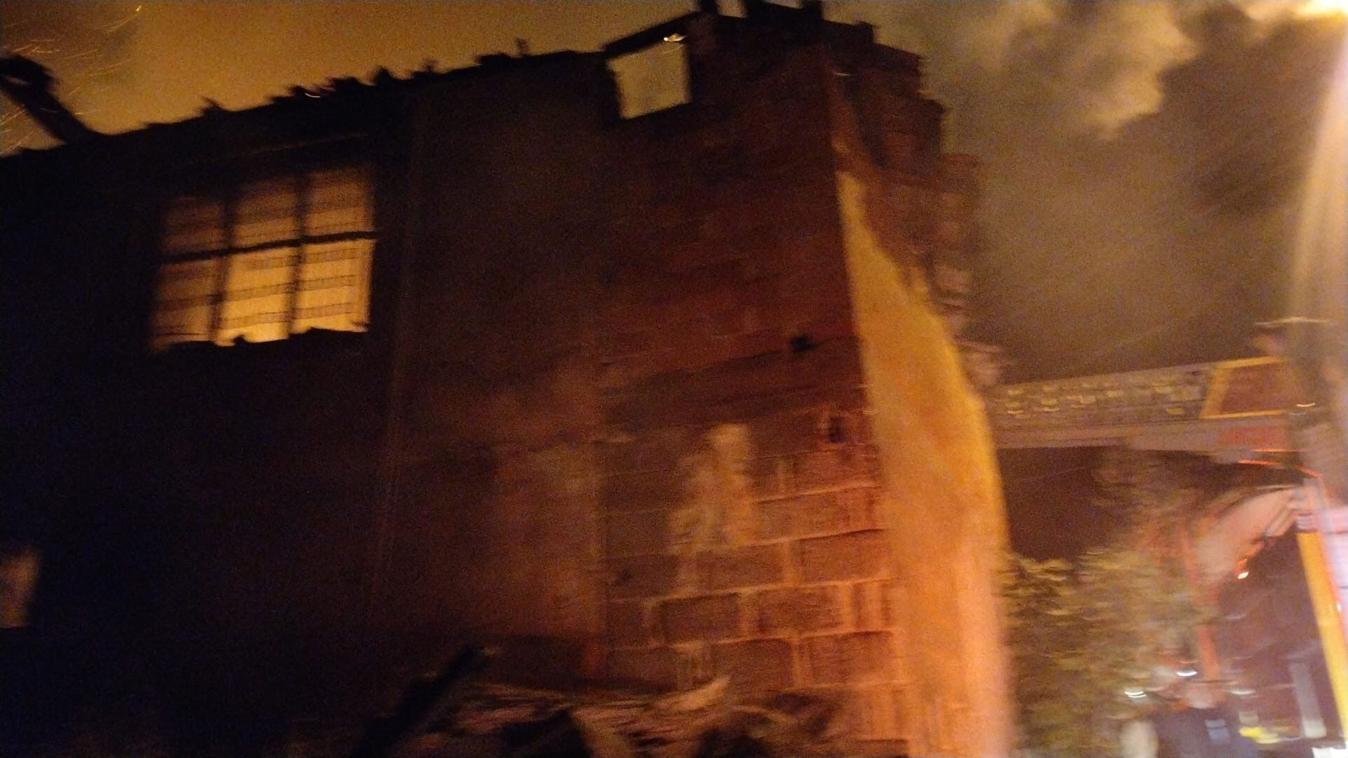 Yalnız yaşayan adamın evde cesedi korkunç bir halde bulundu! - 2. Resim