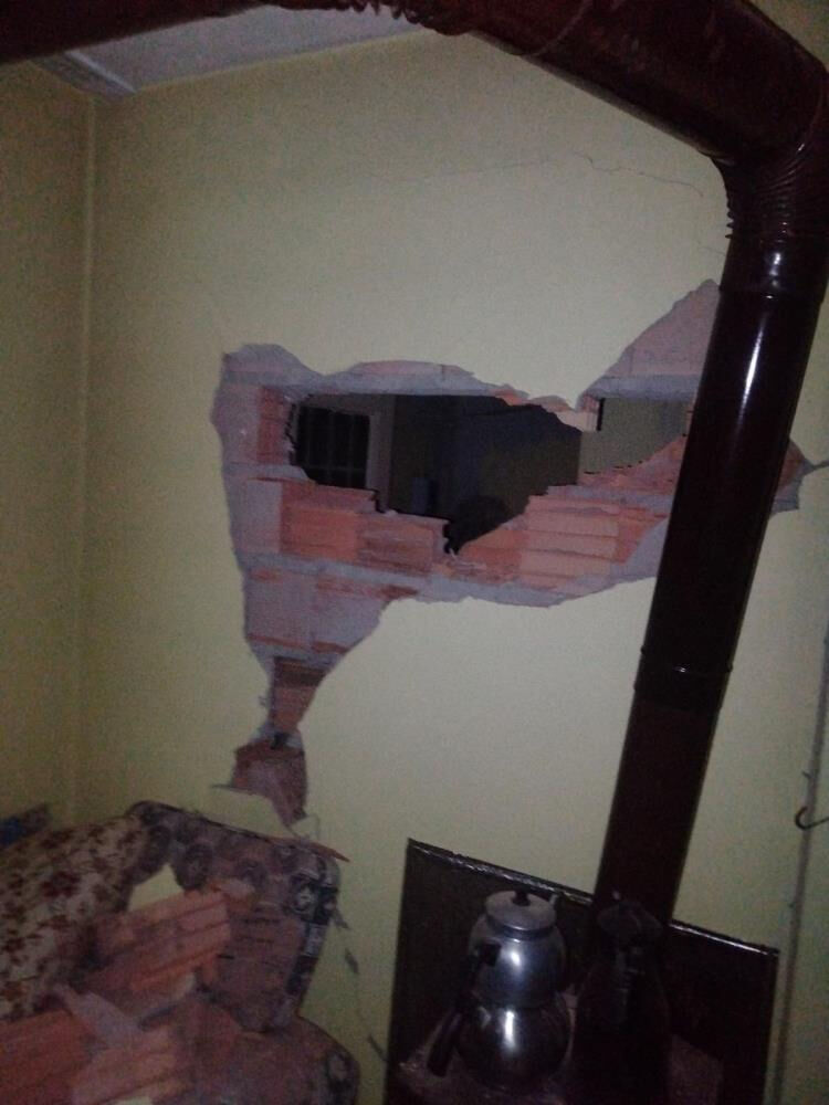 Adana'daki depremde hasar tespit çalışmaları sürüyor! 6 ev zarar gördü, işte son durum... - 4. Resim