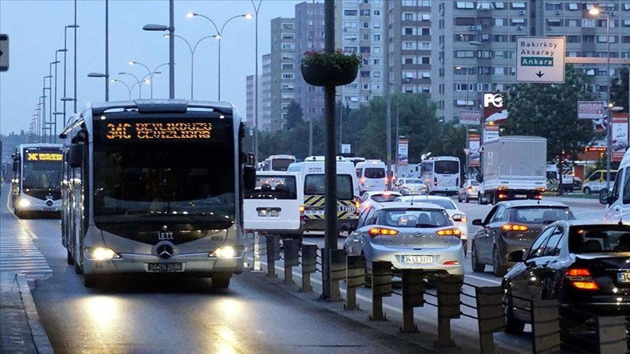 29 Ekim'de ücretsiz olan toplu taşıma araçları: Marmaray, metro, İETT ücretsiz mi? - 2. Resim