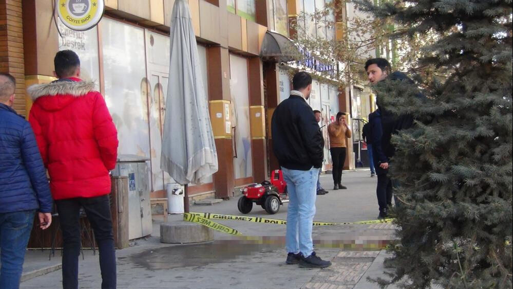 6 yaşındaki çocuk evinin önünde oynarken maganda kurşunuyla vuruldu - 2. Resim