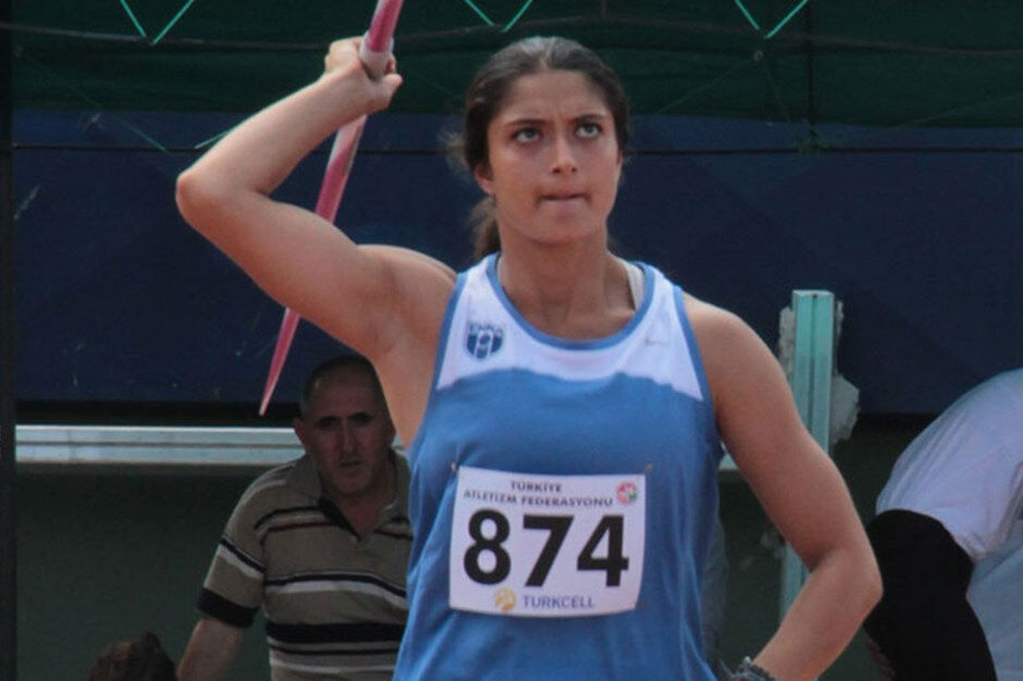 Beşiktaş'ın milli sporcusu Selene Durna, 6. kattan düşerek hayatını kaybetti! İntihar notu bırakmış... - 1. Resim