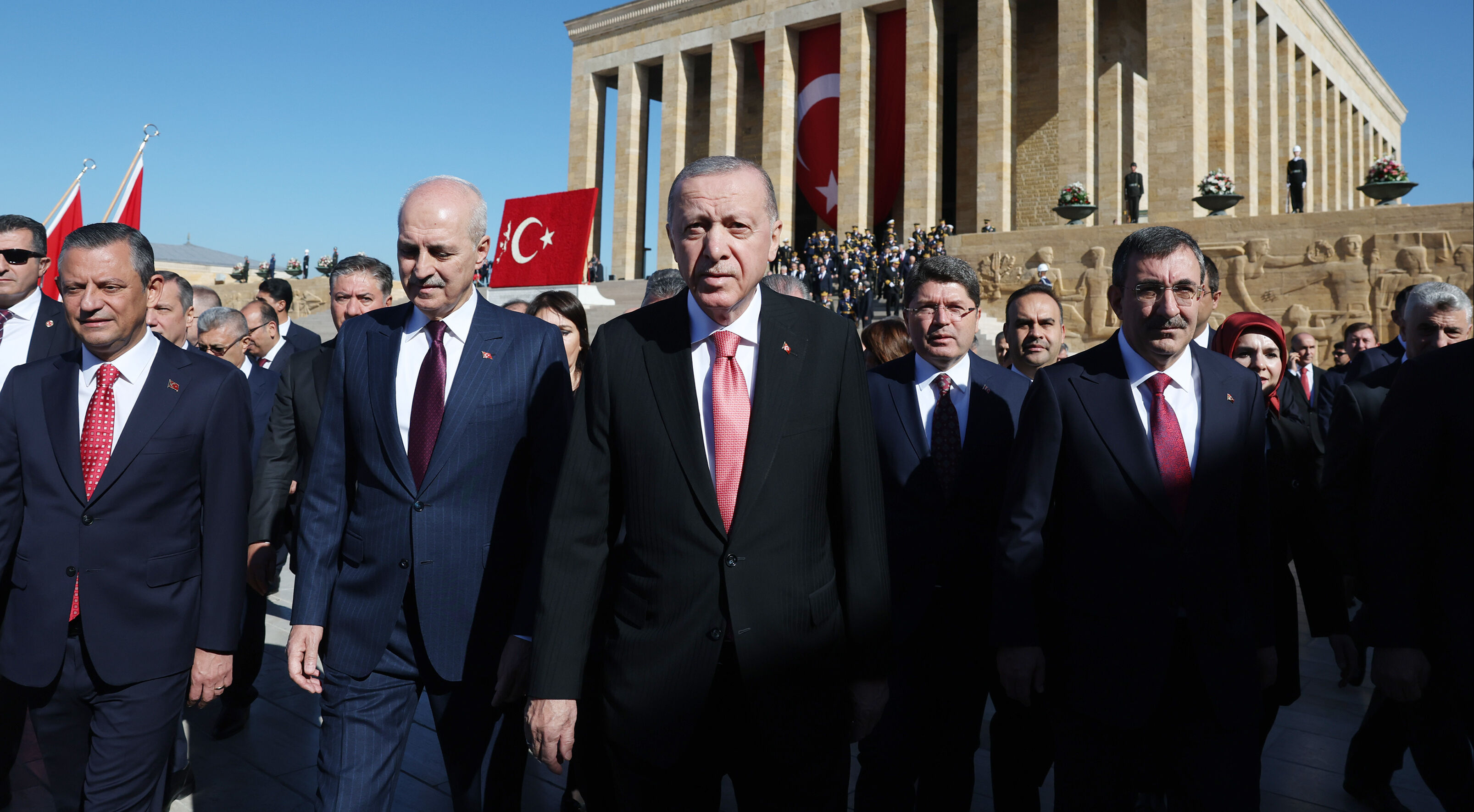 Cumhurbaşkanı Erdoğan 29 Ekim Cumhuriyet Bayramı'nda Anıtkabir'de! - 1. Resim