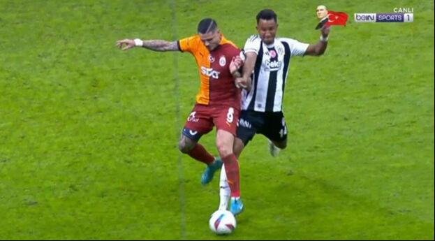 Galatasaray penaltı, Beşiktaş kırmızı bekledi! Trio ekibi Galatasaray-Beşiktaş maçının kararlarını yorumladı Galatasaray penaltı, Beşiktaş kırmızı bekledi! Derbiye damga vuran hakem kararları doğru mu? - 4. Resim