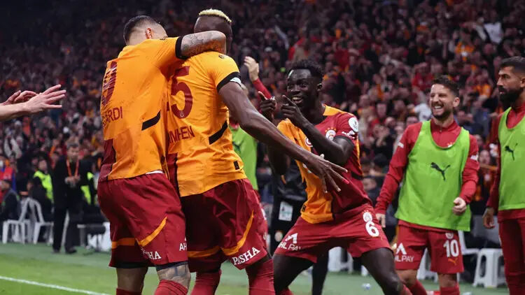 Galatasaray'dan Beşiktaş'ın açıklamasına sert cevap! ‟Her konuşmaya efendiyiz diye başlayıp küfür edenlerin...” - 2. Resim