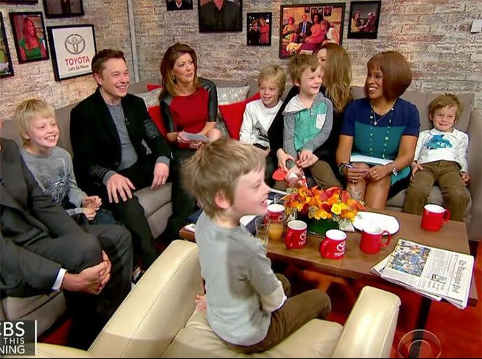 Elon Musk 11 çocuğu ve anneleriyle ile beraber yaşamak için malikane satın aldı - 1. Resim