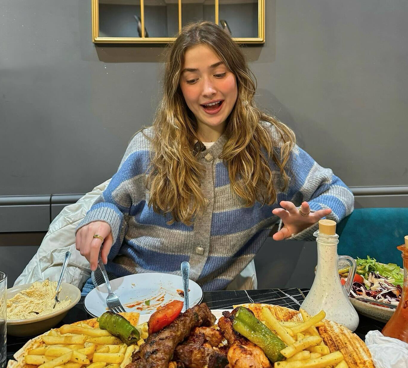 Kırmızı kategoride aranan FETÖ'cü Mahmut Akpınar ve kızının İngiltere'deki lüks hayatı gündem oldu - 5. Resim