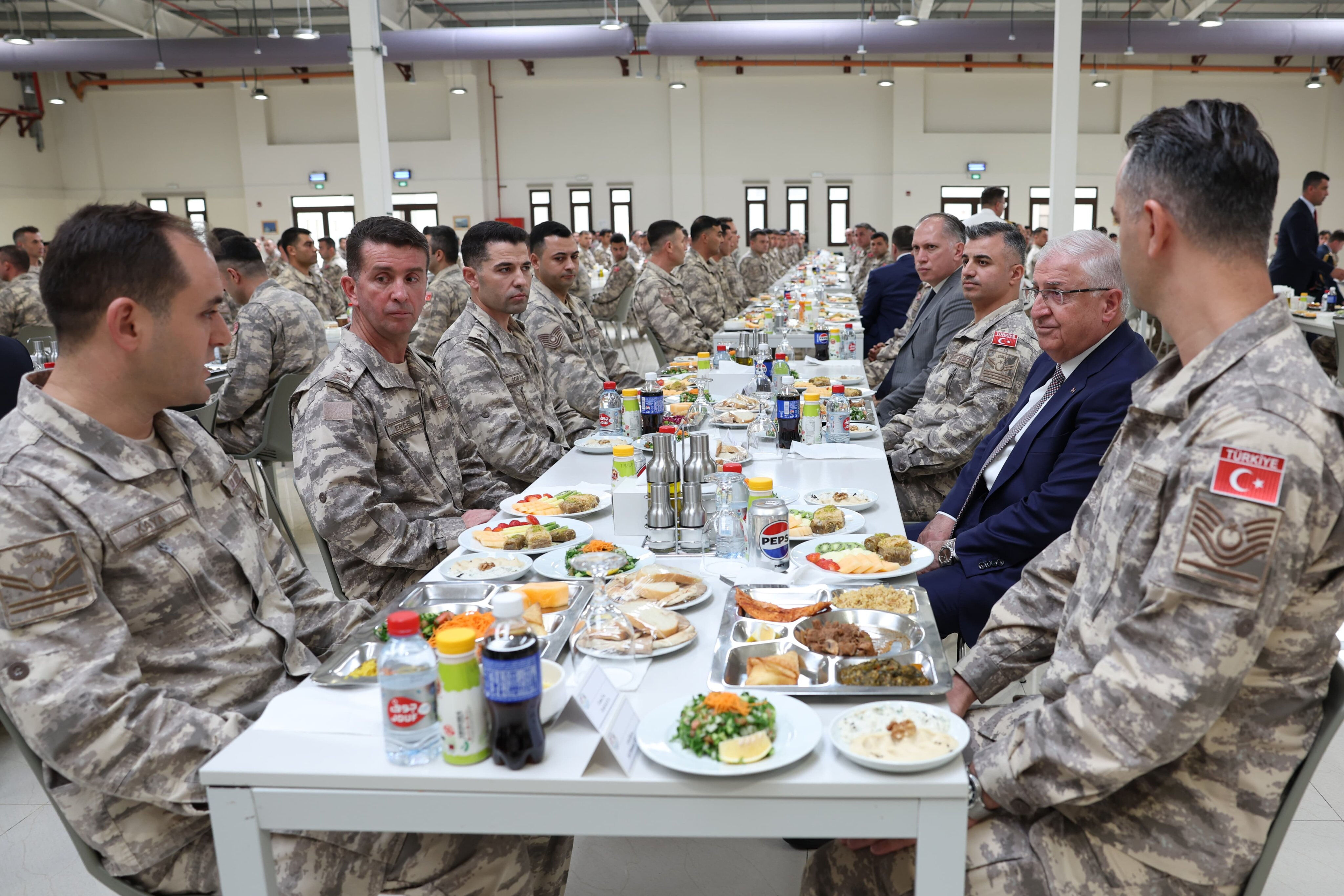 Bakan Güler o bölgeyi işaret etti: Türk donanması caydırıcı bir güç - 3. Resim