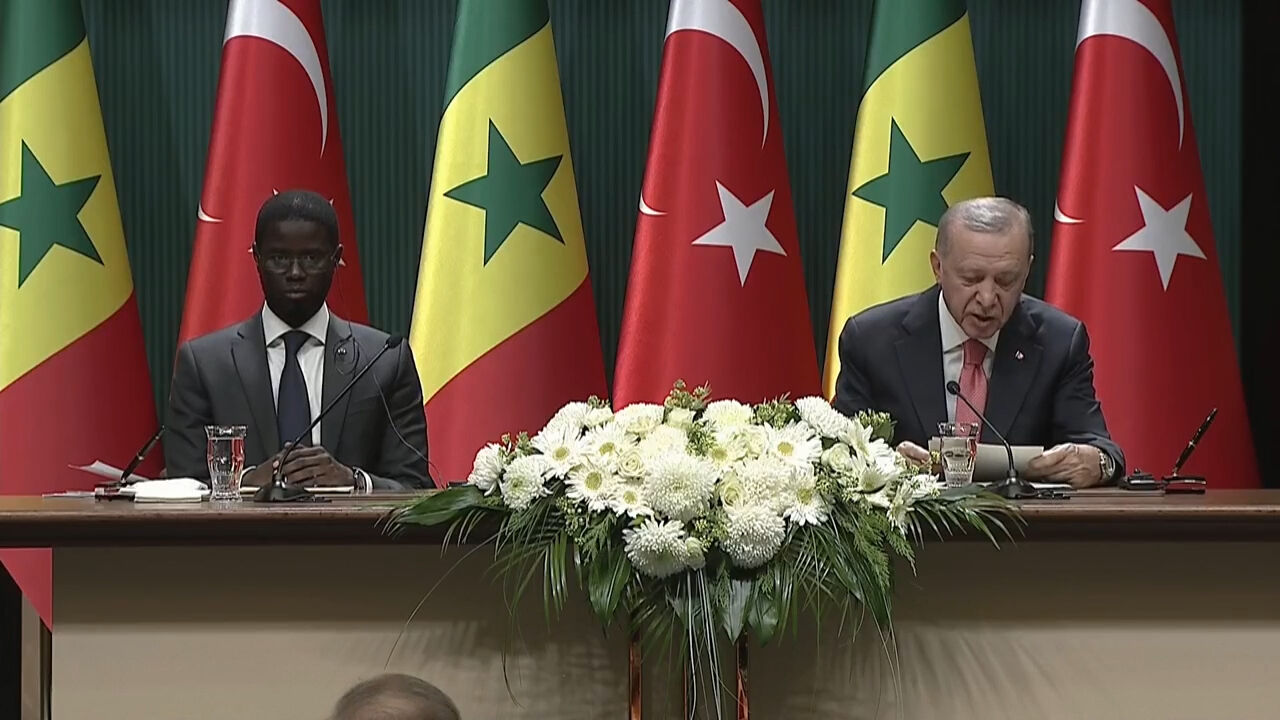 Erdoğan'dan Gazze' mesajı: Bölge ateş çemberine gidiyor, süreç daha sıkıntılı olacak Cumhurbaşkanı Erdoğan'dan önemli açıklamalar: Senegal ile5 anlaşma - 1. Resim
