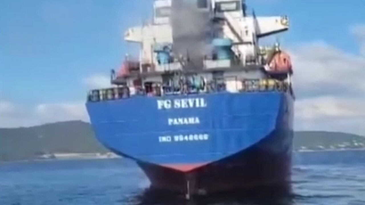 Pendik açıklarında gemi yangını! 2 kişi hayatını kaybetti - 1. Resim