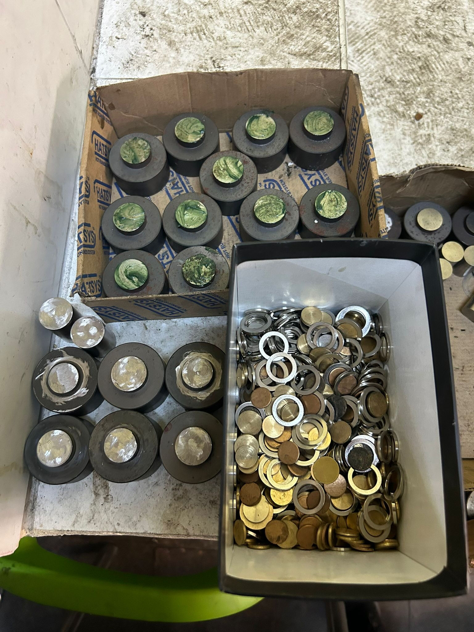 Sahte avro basan çeteye baskın! Suç aletleriyle yakalandılar - 1. Resim