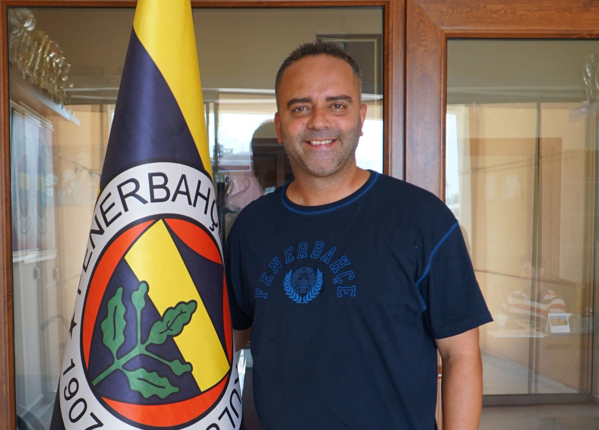 Semih Şentürk Barcelona'da saldırıya uğradı - 1. Resim