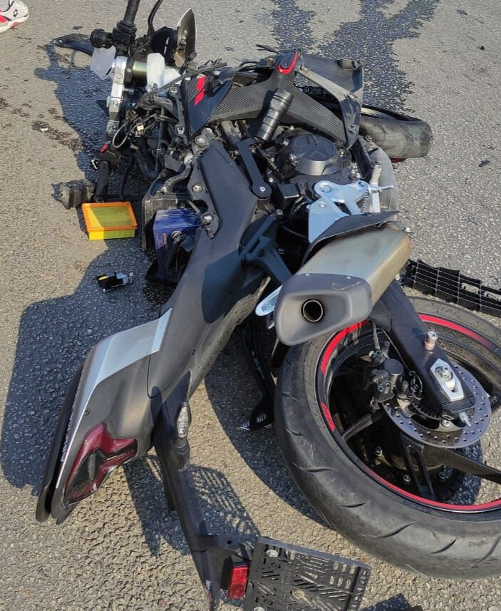 Ters yönden gelen araç, motosiklete çarptı! 2 kişi hayatını kaybetti Ters yönden gelen araç, motosiklete çarptı! 2 kişi hayatını kaybetti - 3. Resim