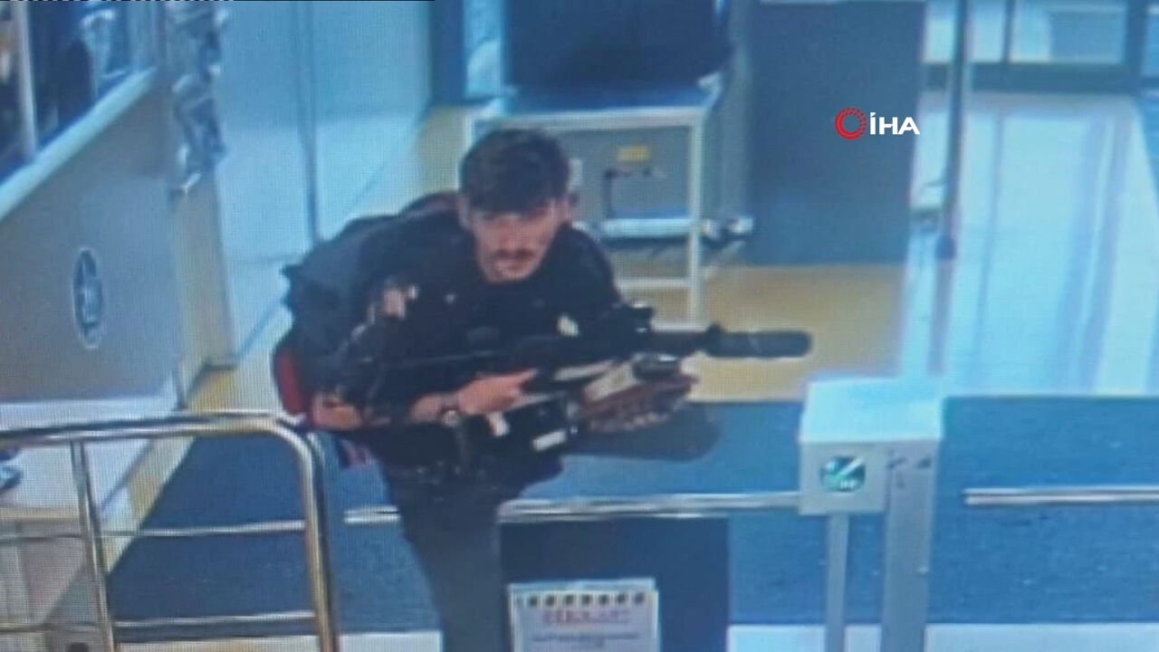 TUSAŞ'a saldıran PKK’lı teröristin ağabeyi, Çiğli Belediyesi'nde güvenlik amirliği yapmış TUSAŞ'a saldıran PKK’lı teröristin ağabeyi, Çiğli Belediyesi'nde güvenlik amirliği yapmış - 4. Resim