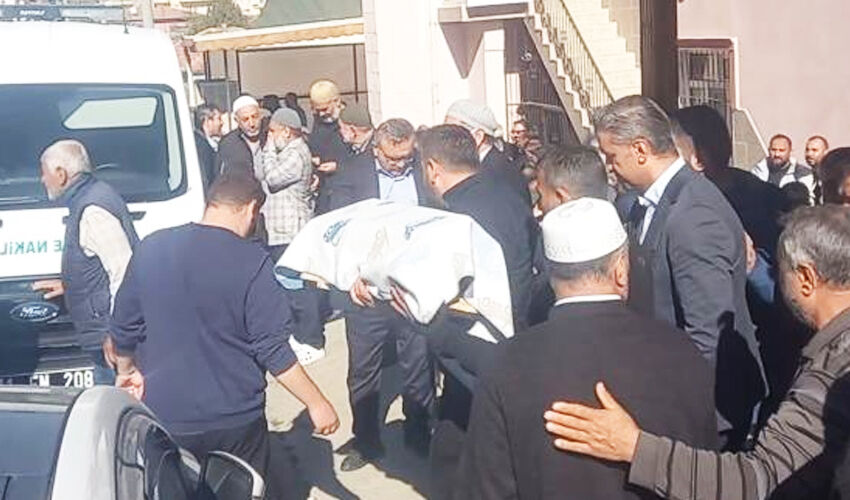 7 aylık Yusuf’un feci ölümü! Cenazesindeki görüntüler yürek yaktı - 2. Resim