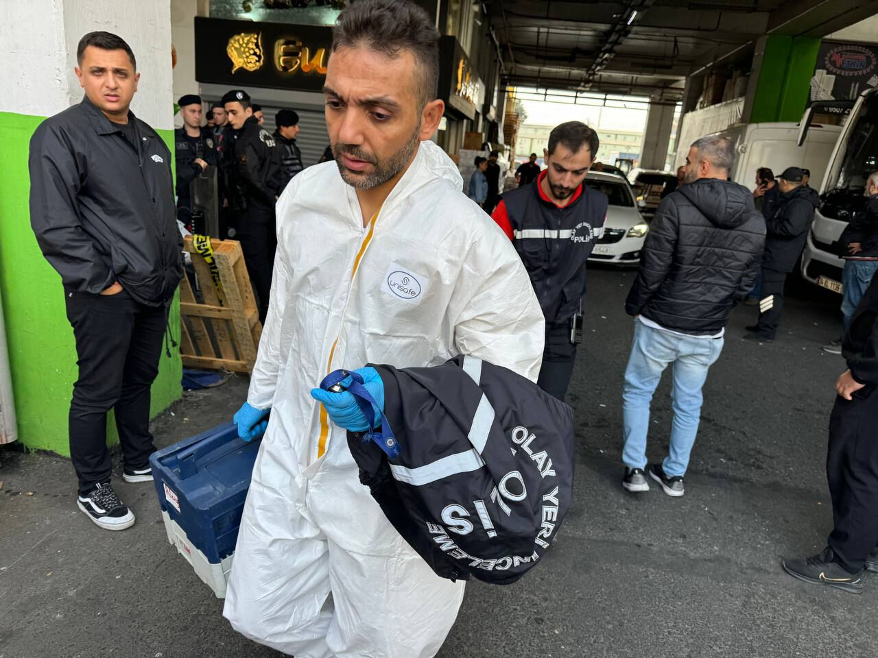 Dükkanına çağırıp dehşet saçtı! Önce damadını sonra kendini öldürdü - 3. Resim