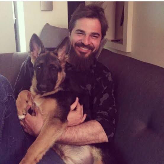 Engin Altan Düzyatan 'Üzgünüm ağlatma beni' diyerek yaşadığı kaybı anlattı - 1. Resim