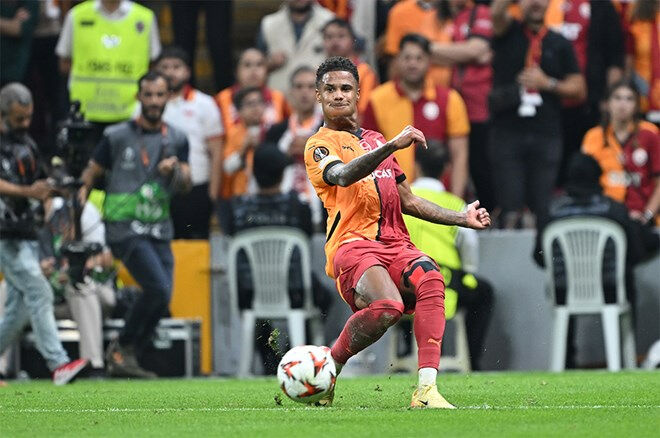 Galatasaray'da Ismail Jakobs gelişmesi! Tottenham maçında oynayacak mı? - 1. Resim