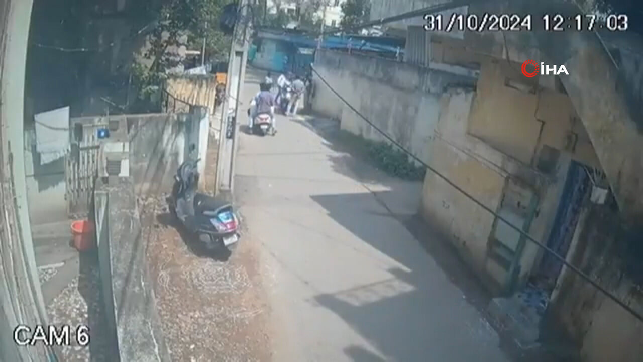 Hindistan'da havai fişek patlaması: 1 ölü, 6 yaralı - 1. Resim