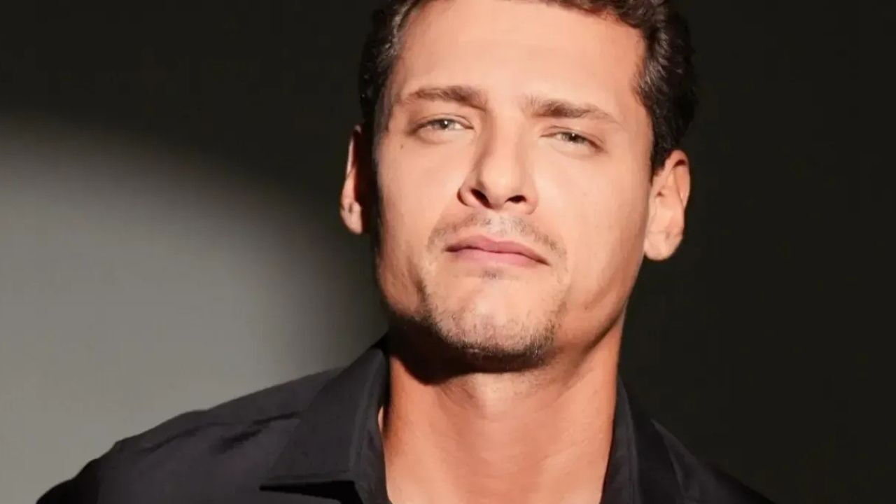 Kuruluş Osman'ın Vasilis'i Hudutsuz Sevda'ya geçiyor! Rıdvan Aybars Düzey kimdir? Kuruluş Osman'ın Vasilis'i Hudutsuz Sevda'ya geçiyor! Rıdvan Aybars Düzey kimdir? - 2. Resim