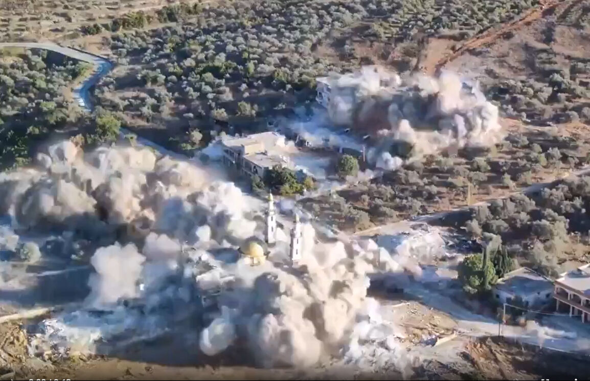Lübnan'da yine siviller hedef alındı, çok sayıda ölü ve yaralı var Lübnan'da yine siviller hedef alındı, çok sayıda ölü ve yaralı var - 3. Resim
