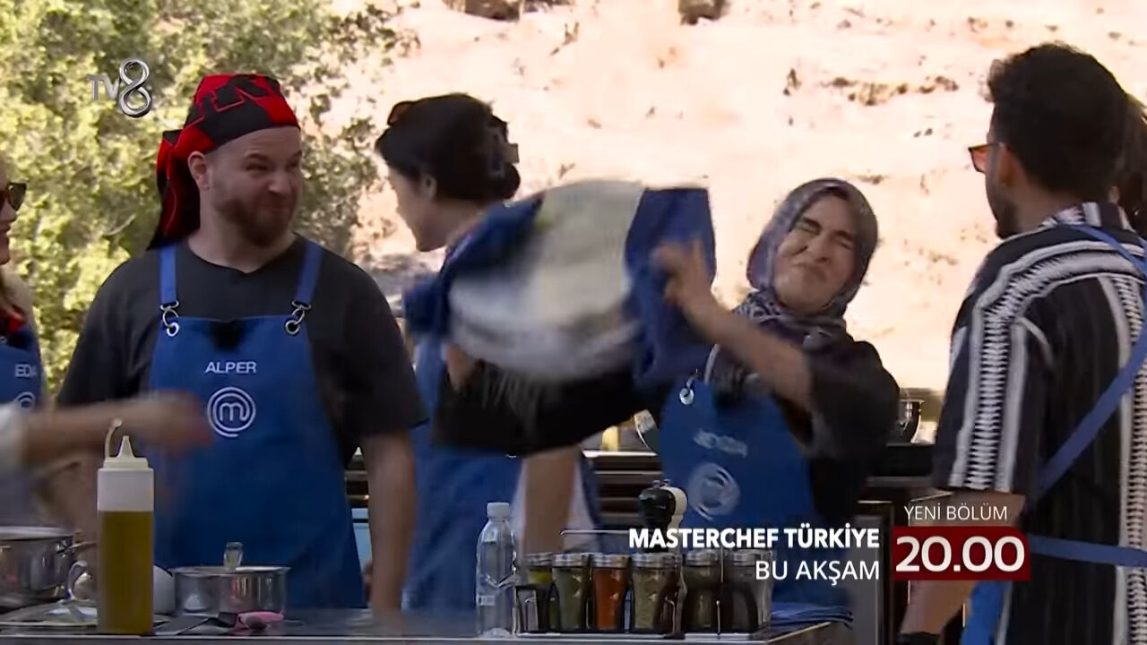 MasterChef Beyza’nın yüzüne kızgın yağ döküldü! Korkunç görüntüler yayınlandı - 1. Resim