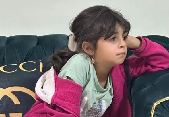 Narin'i ne çabuk unuttunuz! Ağabeyleri ve babasının alaylı konuşmaları yürek sızlattı Narin'i ne çabuk unuttunuz! Ağabeyleri ve babasının alaylı konuşmaları yürek sızlattı - 1. Resim