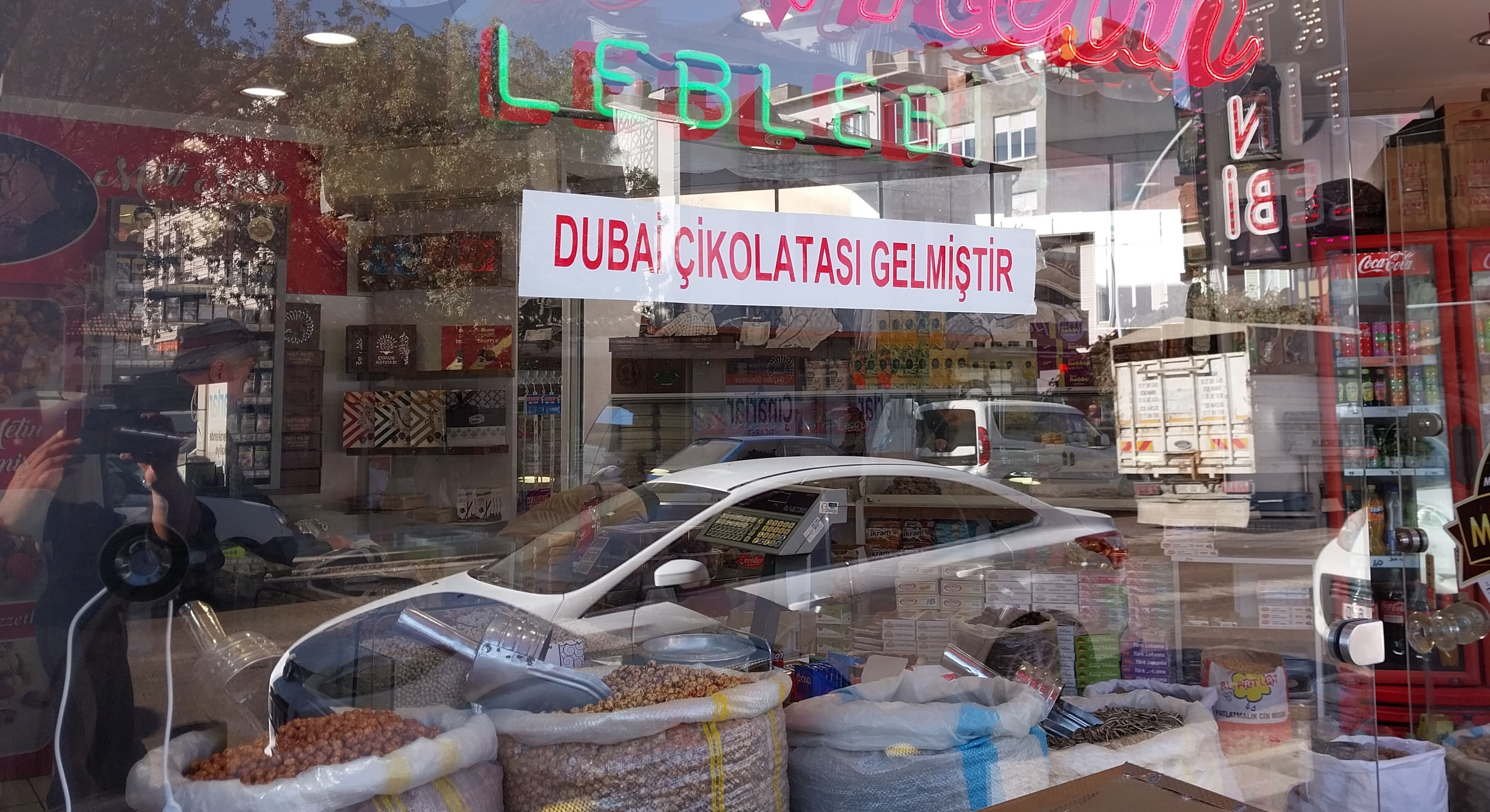 Ülkeyi Dubai çikolatası çılgınlığı sardı! Çorum'da market ve pastanelerde yok satıyor - 1. Resim