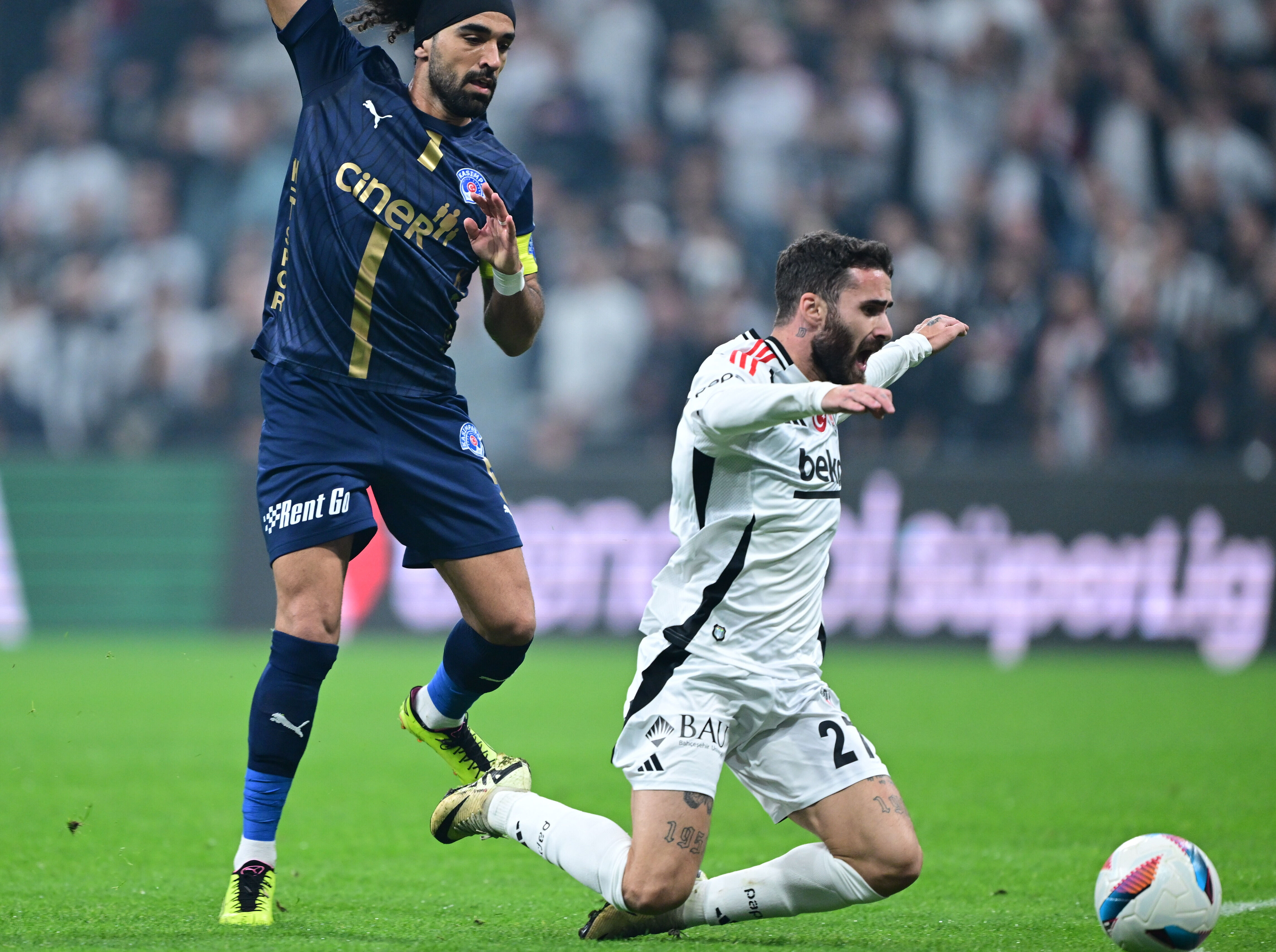 Beşiktaş evinde mağlup oldu! Dolmabahçe'de Kasımpaşa şoku! Beşiktaş - Kasımpaşa | Canlı Anlatım - 1. Resim