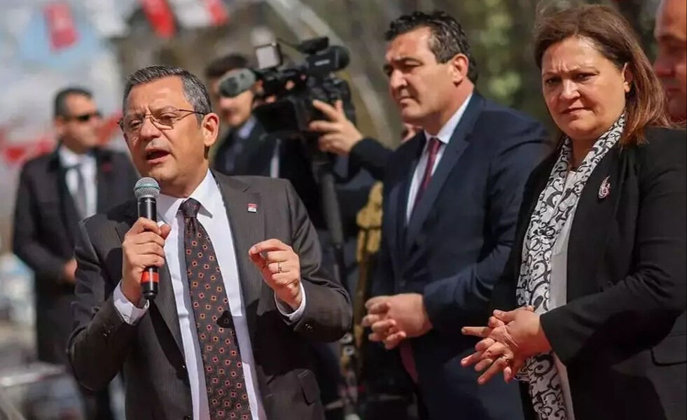 Esenyurt'a gitmeyen CHP'li Burcu Köksal'dan sert açıklama: Gel deyince gelen, git deyince gidenlerden olmam - 2. Resim