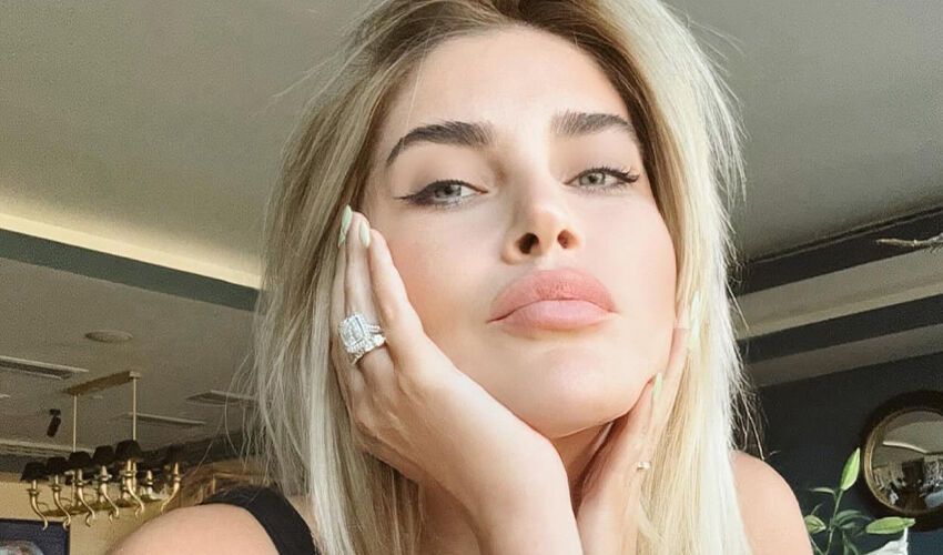 Mustafa Sandal ile Melis Sütşurup evliliğinde kriz! Tek cümlelik açıklaması çok manidar Mustafa Sandal ile Melis Sütşurup evliliğinde kriz! Tek cümlelik açıklaması çok manidar - 2. Resim