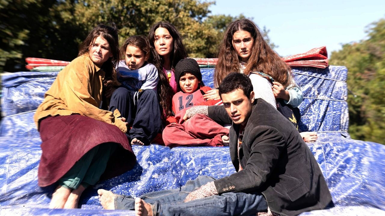 Sahipsizler dizisiyle ekrana dönüyor! Hazal Subaşı kimdir? - 2. Resim