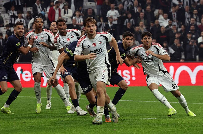 Giovanni van Bronckhorst'u topa tuttu! 