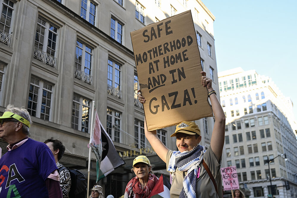 Kamala Harris’in seçim mitingi, İsrail protestosu nedeniyle kesintiye uğradı - 1. Resim