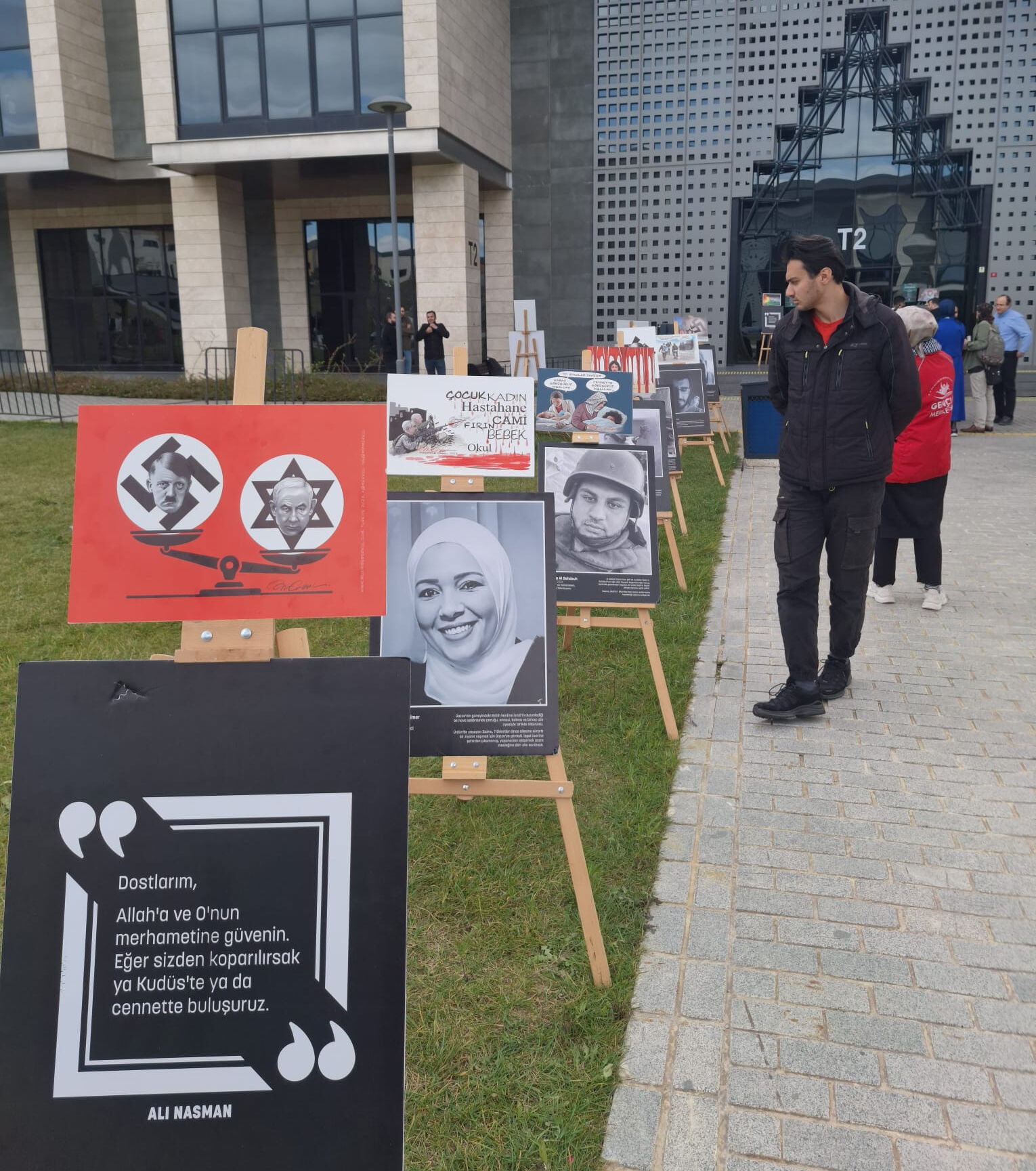 Öldürülen gazetecileri unutturmadılar! Marmara Üniversitesi'nde dikkat çeken Filistin sergisi Öldürülen gazetecileri unutturmadılar! Marmara Üniversitesi'nde dikkat çeken Filistin sergisi - 2. Resim