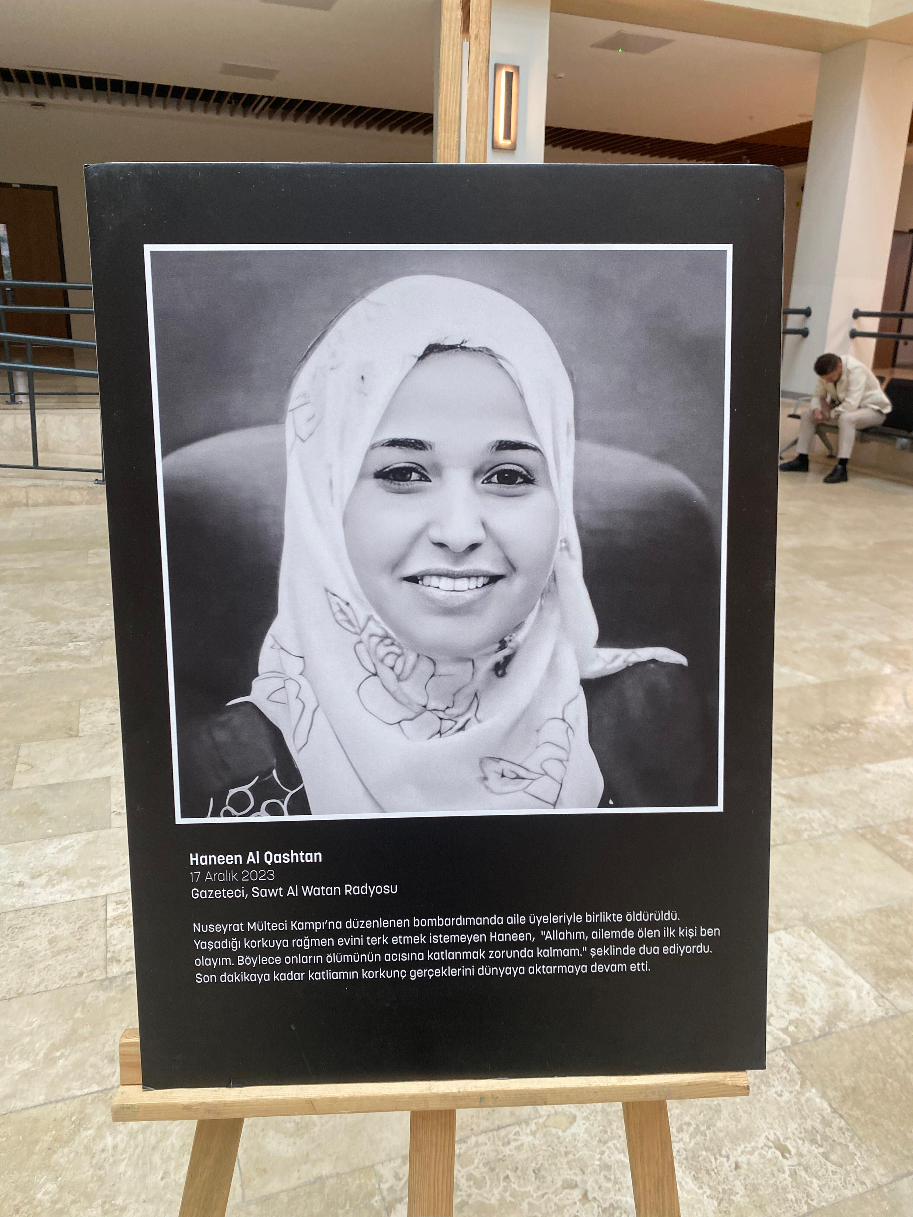 Öldürülen gazetecileri unutturmadılar! Marmara Üniversitesi'nde dikkat çeken Filistin sergisi Öldürülen gazetecileri unutturmadılar! Marmara Üniversitesi'nde dikkat çeken Filistin sergisi - 5. Resim