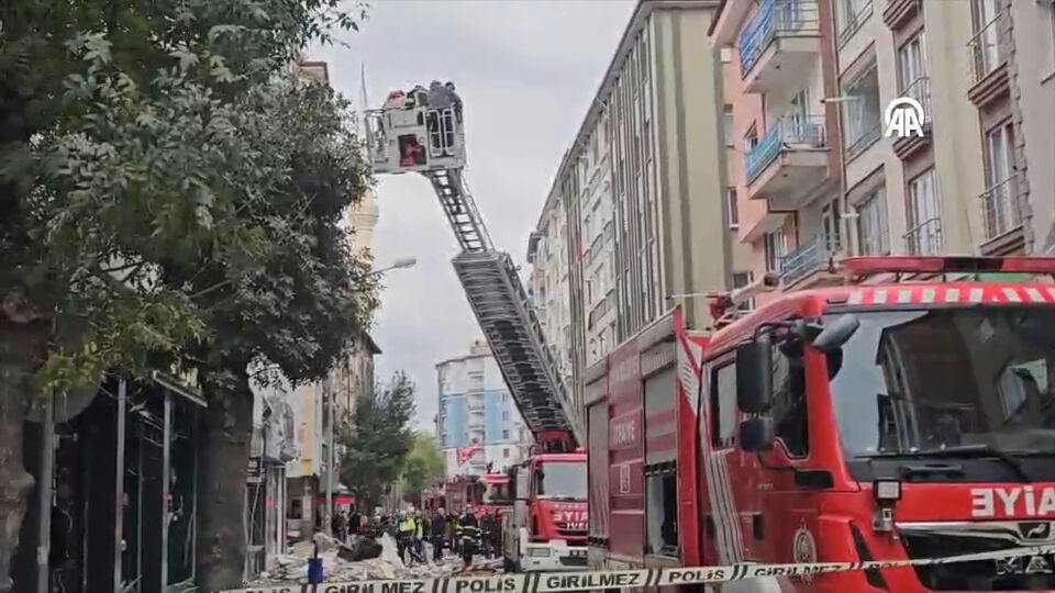 Ortalık savaş alanına döndü! Çorum'da korkutan patlama: Ölü ve yaralılar var Ortalık savaş alanına döndü! Çorum'da korkutan patlama: Ölü ve yaralılar var - 2. Resim