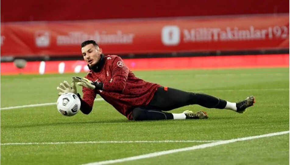 Uğurcan Çakır'ın sözleşmesi ne zaman bitiyor? Sözleşmesi 5 yıl uzatılmıştı! - 3. Resim