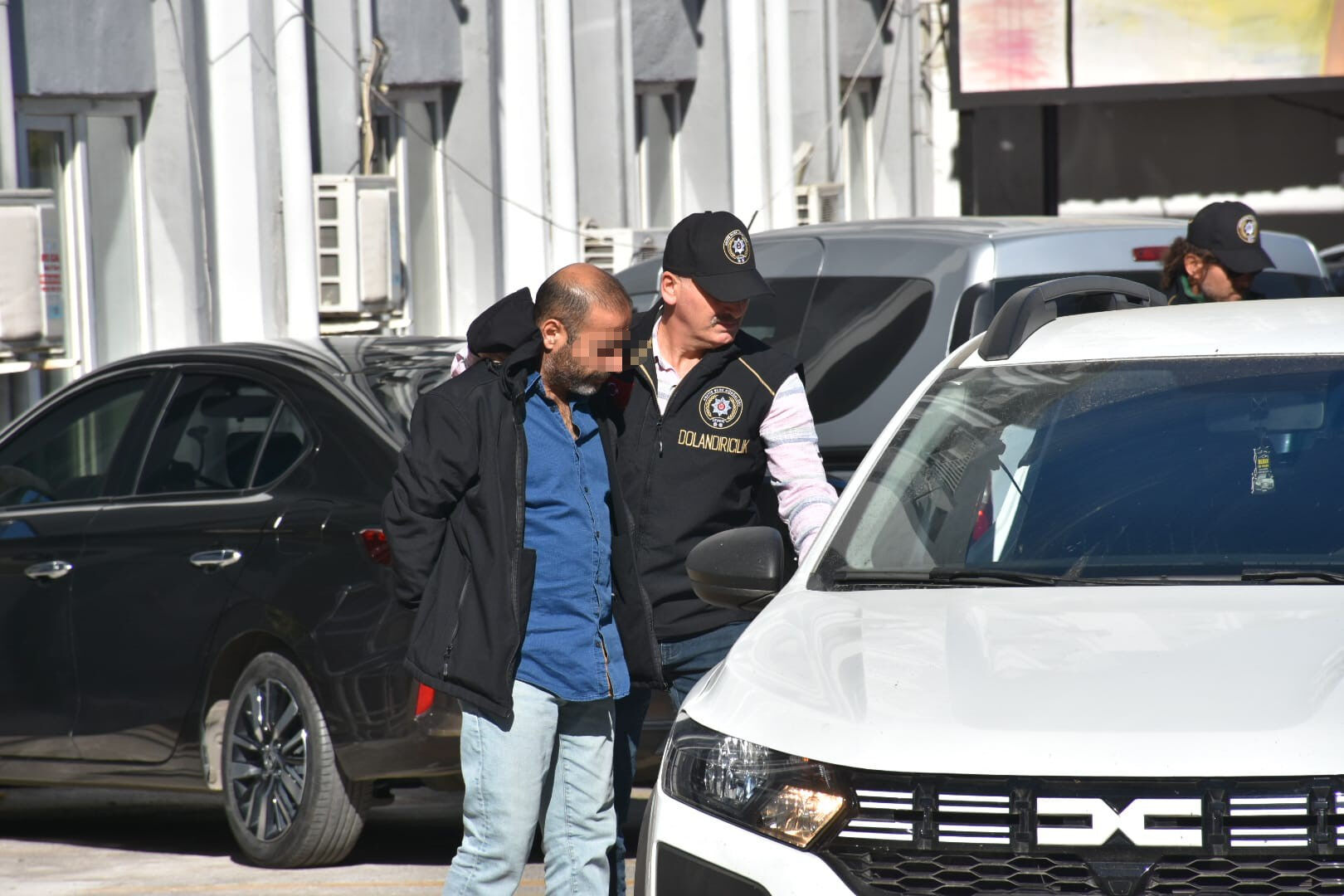 22 milyonluk dolandırıcılığa imza atan kuyumcudan pes dedirten sözler: Kaçmadım, borçlandım - 2. Resim