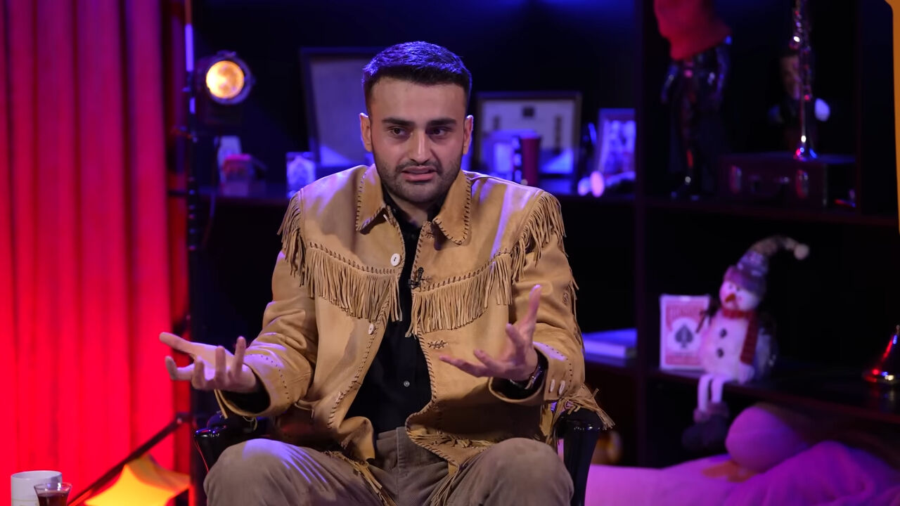 52 kiloyu meğer hastalıktan vermiş! CZN Burak, nasıl zayıfladığını anlattı 52 kiloyu meğer hastalıktan vermiş! CZN Burak, nasıl zayıfladığını anlattı - 1. Resim