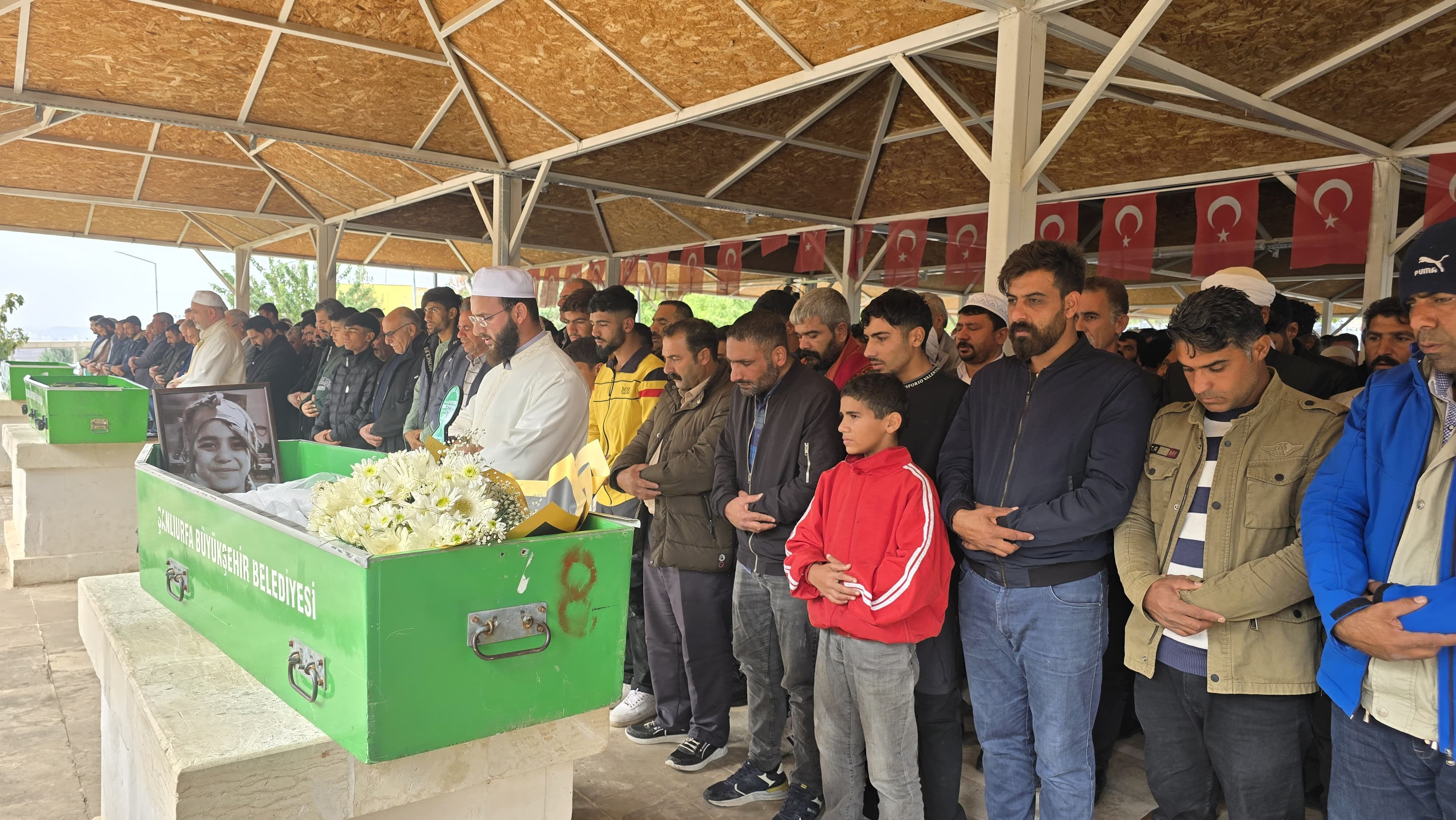 6 yaşındaki Şirin'e son veda... Adları farklı kaderleri aynı - 5. Resim