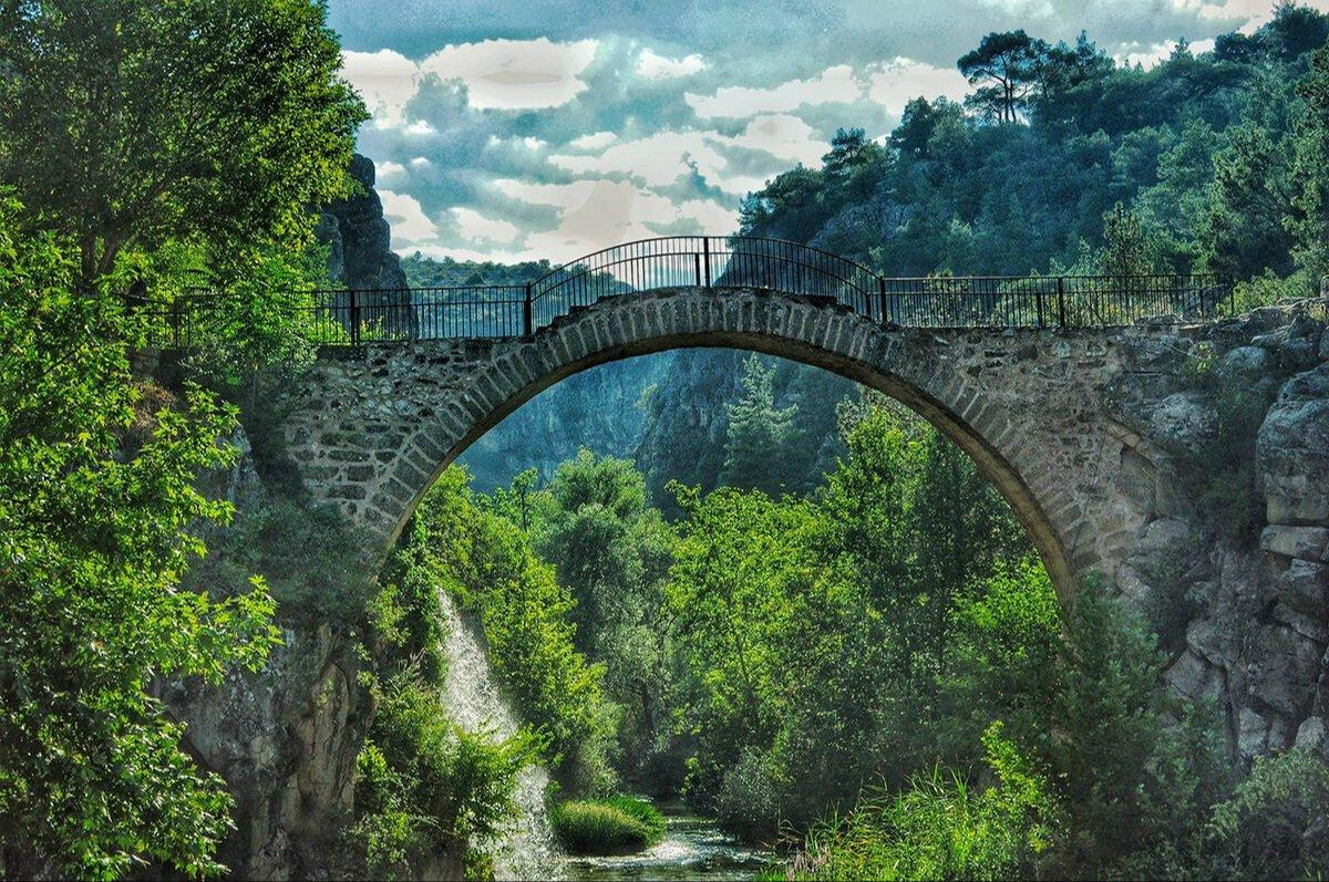 Clandras Köprüsü nerede, nasıl gidilir? MasterChef’in son bölümü Karahallı Clandras Köprüsü’nde çekildi  Clandras Köprüsü nerede, nasıl gidilir? MasterChef’in son bölümü Karahallı Clandras Köprüsü’nde çekildi  - 2. Resim