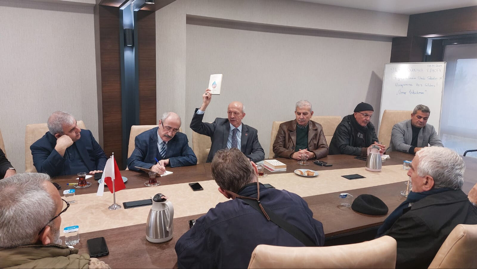 Google yokken 'İnsan ve Kainat' vardı! Yazarımız Ömer Öztürkmen Eyüpsultan'da dualarla anıldı Google yokken 'İnsan ve Kainat' vardı! Yazarımız Ömer Öztürkmen Eyüpsultan'da dualarla anıldı - 3. Resim