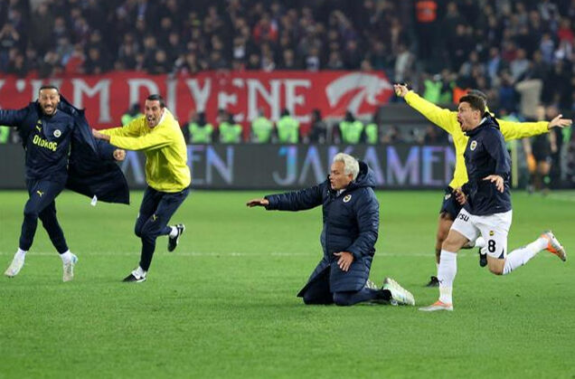 Jose Mourinho'nun gol sevinci Avrupa'da manşetlerde!  Jose Mourinho'nun gol sevinci Avrupa'da manşetlerde!