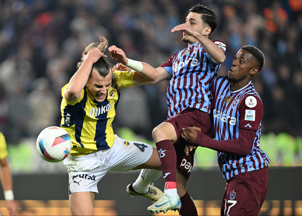 Trabzonspor-Fenerbahçe maçı sonrası olay yorum! "Rezil bir lig izliyoruz" Trabzonspor-Fenerbahçe maçı sonrası olay yorum! "Rezil bir lig izliyoruz" - 7. Resim