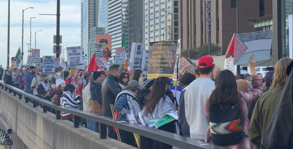 Trump ve Kamala Harris arasındaki başkanlık seçiminde kritik süreç! Ünlü isimler adayları için sahada Trump ve Kamala Harris arasındaki başkanlık seçiminde kritik süreç! Ünlü isimler adayları için sahada - 8. Resim