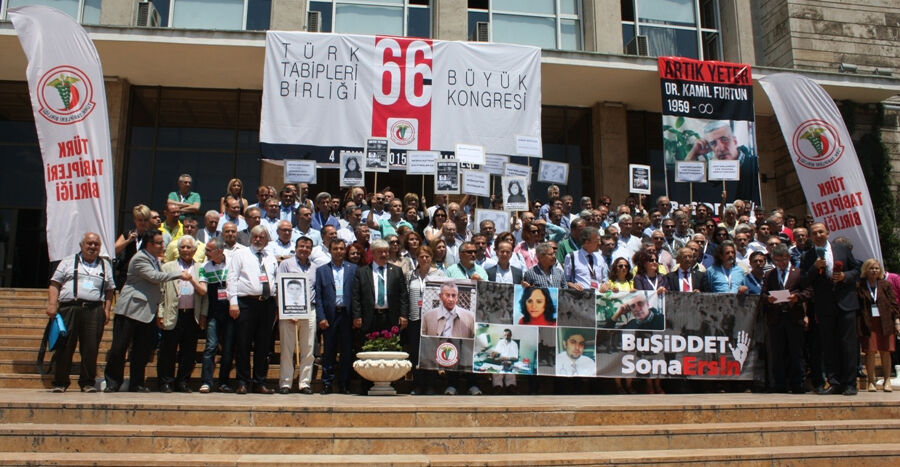 Aile hekimlerinden yeni yönetmeliğe tepki! Sağlık ocakları grevde mi? Aile hekimlerinden yeni yönetmeliğe tepki! Sağlık ocakları grevde mi? - 4. Resim
