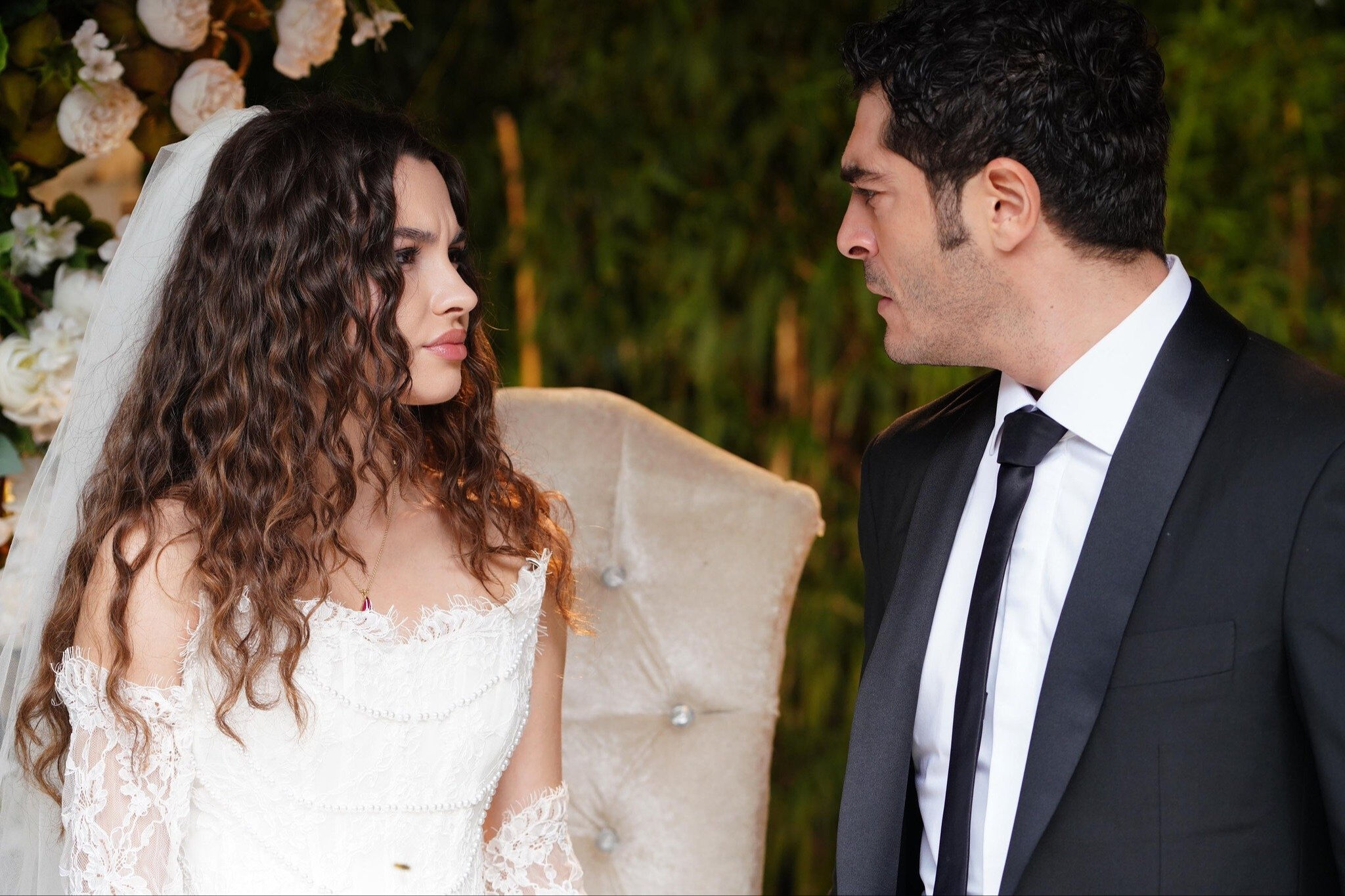 Bir Gece Masalı dizisinin Süreyya'sı Özlem Türkad kimdir, kaç yaşında, hangi dizilerde oynadı?  - 4. Resim