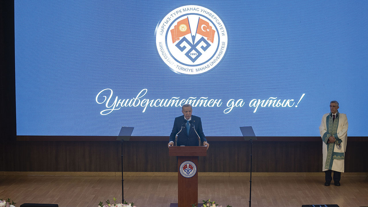 Cumhurbaşkanı Erdoğan, Kırgız-Türk Dostluk Devlet Hastanesi'nin açılışını gerçekleştirdi Cumhurbaşkanı Erdoğan, Kırgız-Türk Dostluk Devlet Hastanesi'nin açılışını gerçekleştirdi - 7. Resim